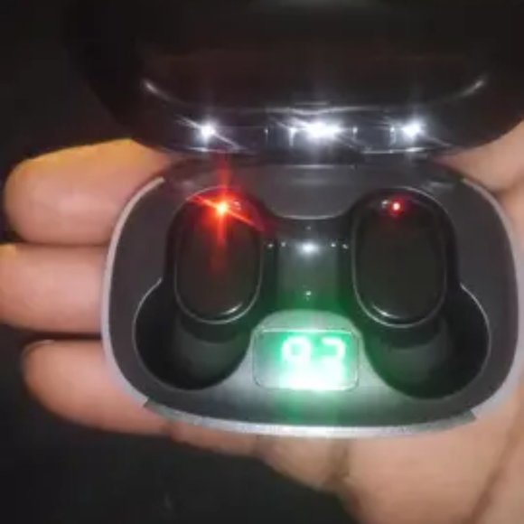 Other - Y70 Wireless Earbuds